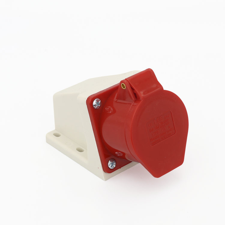 Розетка стационарная наружная 7115 16А 380В 3Р+N+Е IP44 LEE
